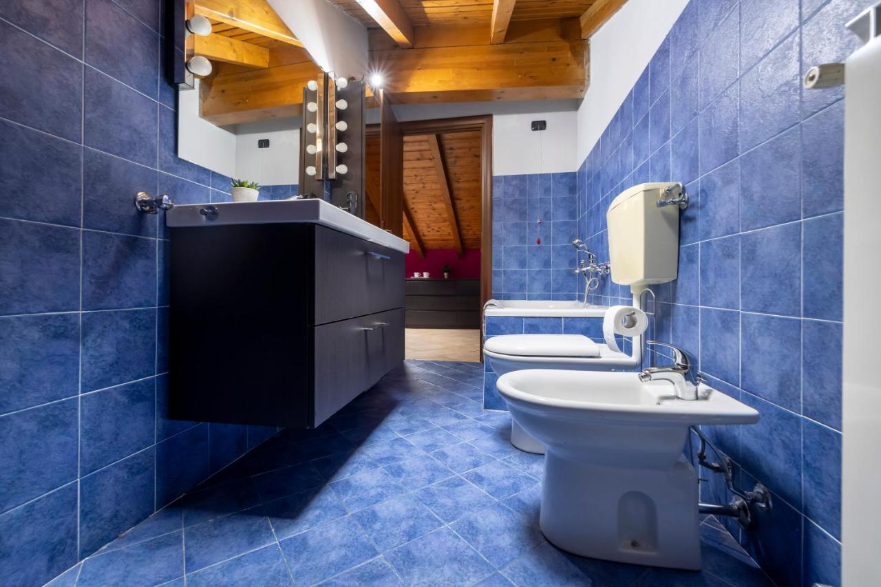 Apartamento Leonardo Academy In 5' - Parcheggio Gratis - Laghi & Wi-Fi Sesto Calende Exterior foto
